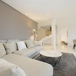 Penthouse With Sea Views In Nueva Andalucia